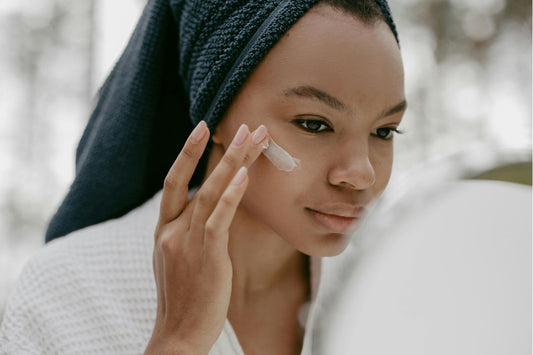 Smooth Skin Essentials: Key Ingredients to Look for in Your Face Cream